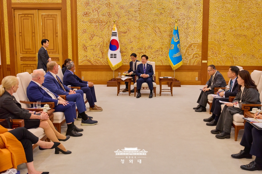 이재명 대통령, 미 하원 코리아스터디그룹 접견